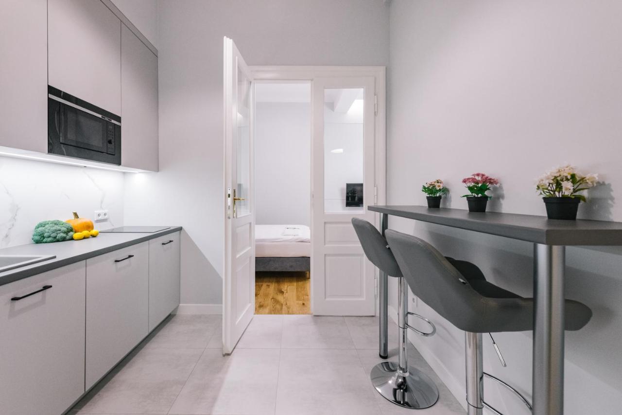 Movart Boutique Aparthotel Krasków Εξωτερικό φωτογραφία