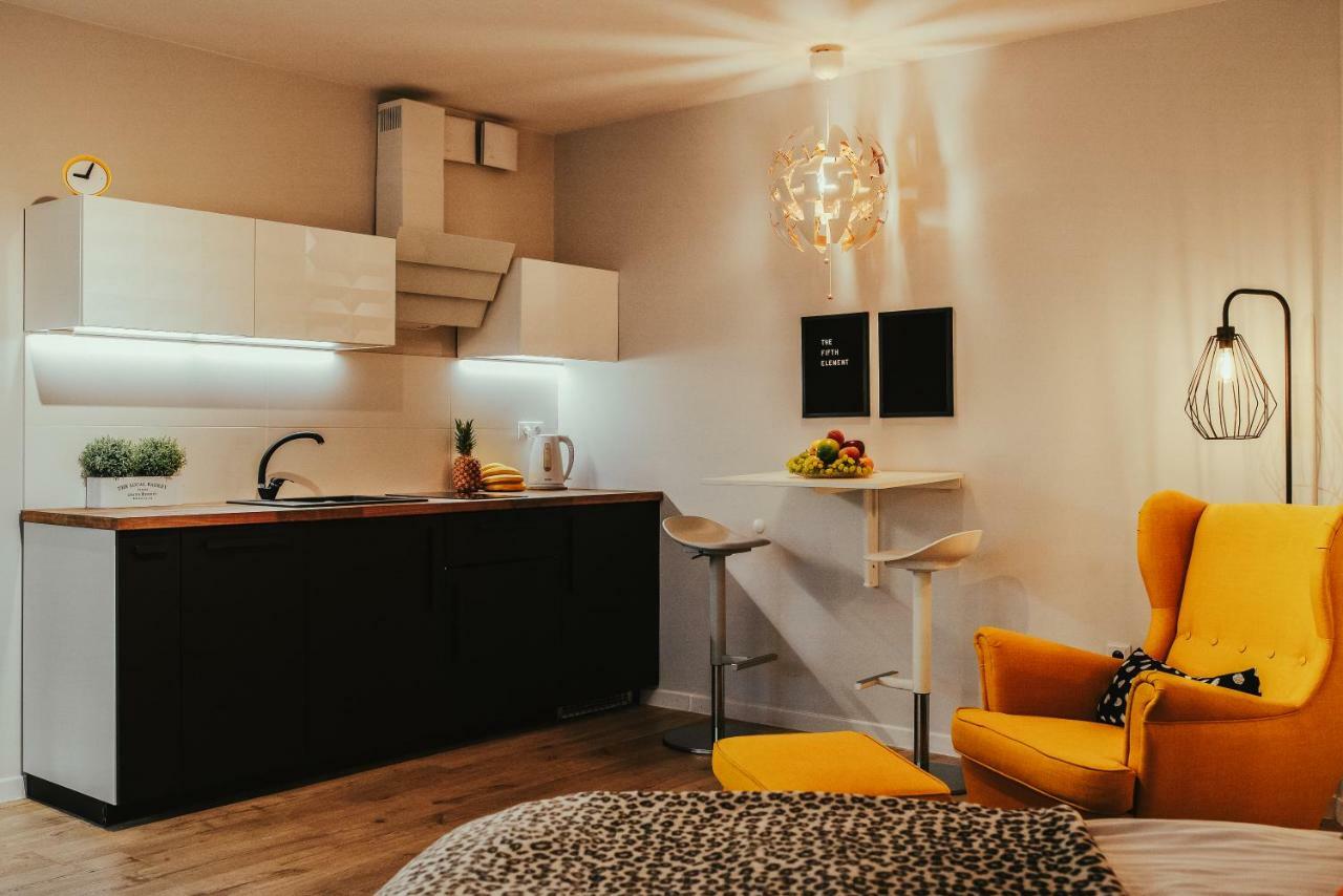 Movart Boutique Aparthotel Krasków Εξωτερικό φωτογραφία