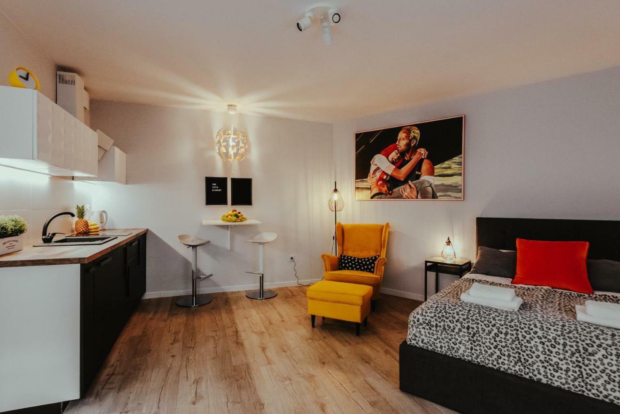 Movart Boutique Aparthotel Krasków Εξωτερικό φωτογραφία